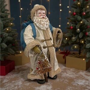 Possible Dreams Clothtique Santa figurine,  "Old World White Gold" edition 1987